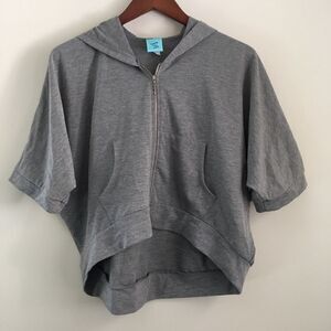h.i.p. Slouchy short sleeve gray hoodie | Size Small